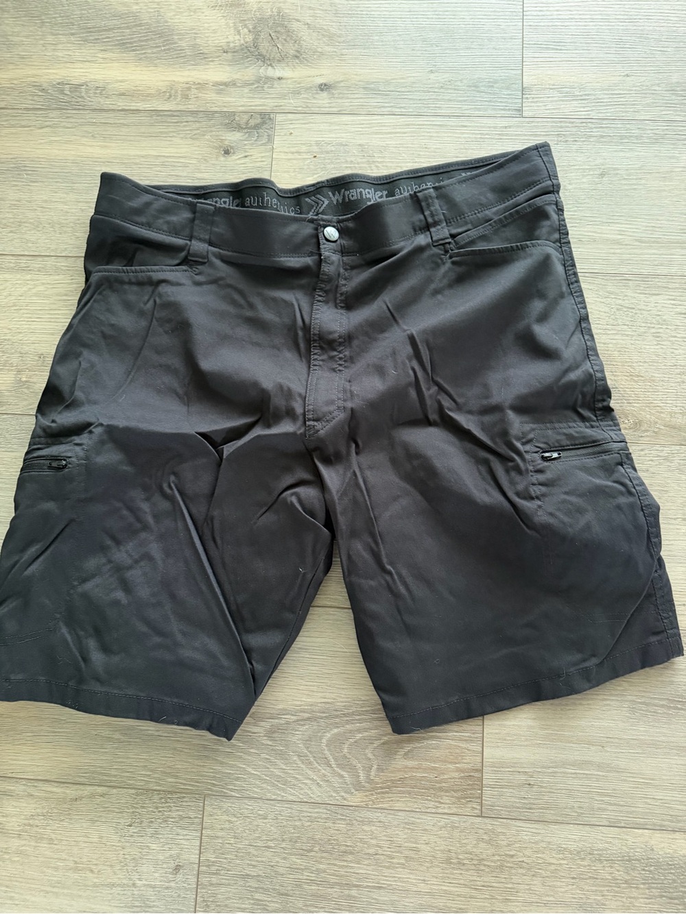 Wrangler Men's Black Cargo Shorts with Zip Pockets